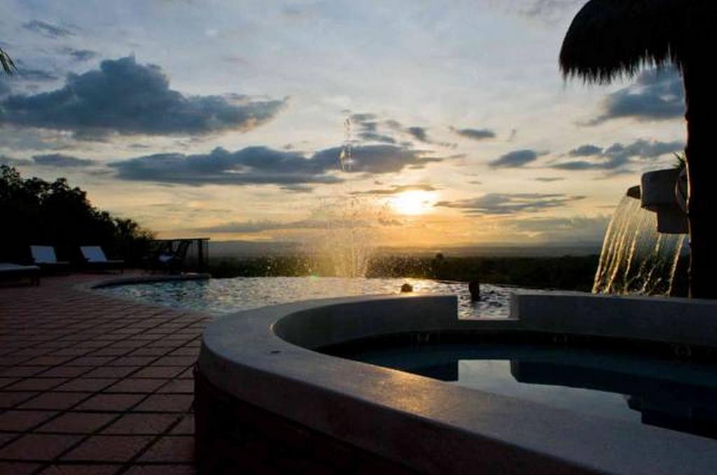 Hotel Hacienda Combia El Caimo Exterior foto